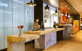 ibis Versailles Château